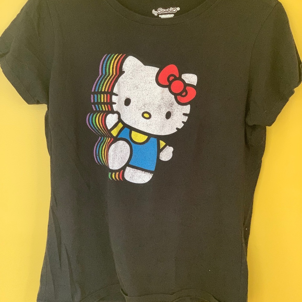 San Rio Hello Kitty tshirt